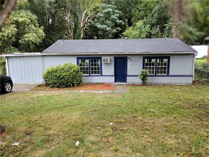 5 bedroom, 2 bathroom, 1,400 sq ft single family residence for sale at 1080 Valley View Road, Atlanta, GA 30315