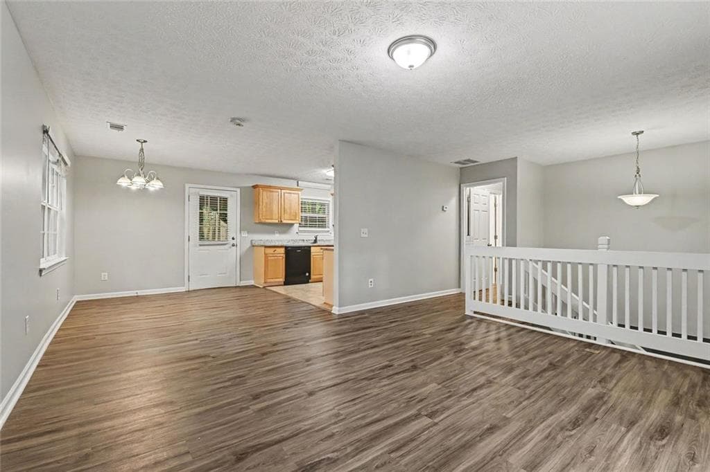 3 bedroom, 3 bathroom, 1,862 sq ft single family residence for sale at 5188 2 Branches Court, Mableton, GA 30126 — photo 8