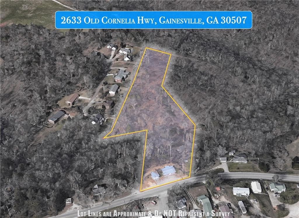 4 bedroom, 2 bathroom mobile home for sale at 2633 Old Cornelia Highway, Gainesville, GA 30507 — photo 2