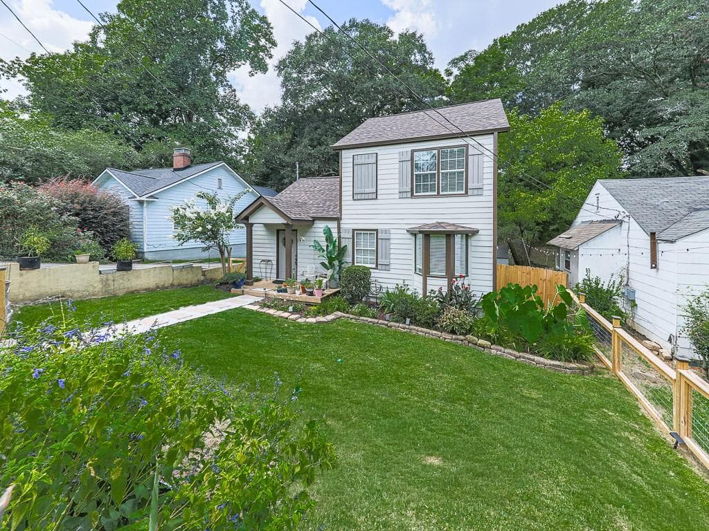 3 bedroom, 2 bathroom, 1,410 sq ft single family residence under contract at 491 Blake Avenue, Atlanta, GA 30316 — photo 2