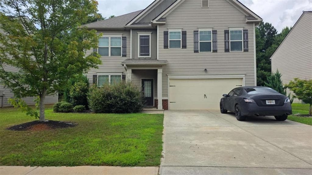 5 bedroom, 3 bathroom, 2,556 sq ft home for sale at 7643 Watson Circle, Locust Grove, GA