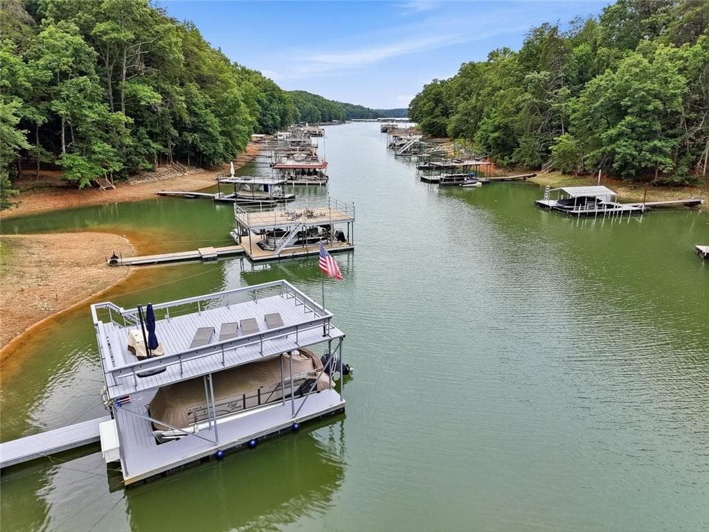 3 bedroom, 3 bathroom, 2,912 sq ft single family residence for sale at 3680 Sinclair Shores Road, Cumming, GA 30041 — photo 3
