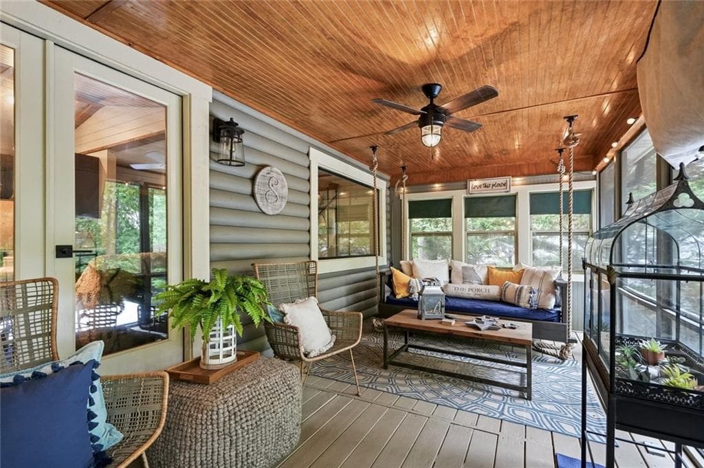 3 bedroom, 3 bathroom, 2,912 sq ft single family residence for sale at 3680 Sinclair Shores Road, Cumming, GA 30041 — photo 4