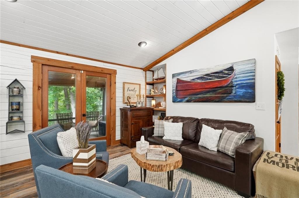 3 bedroom, 3 bathroom, 2,912 sq ft single family residence for sale at 3680 Sinclair Shores Road, Cumming, GA 30041 — photo 10