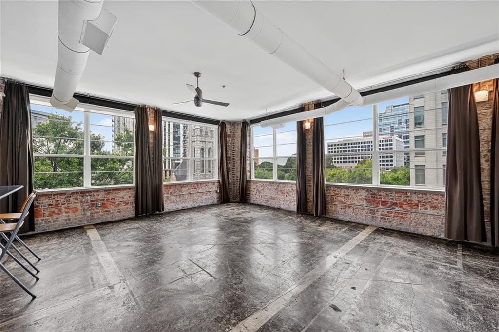 2 bedroom, 2 bathroom, 1,314 sq ft condominium for sale at 800 Peachtree Street 8615, Atlanta, GA 30308 — photo 1 of 15