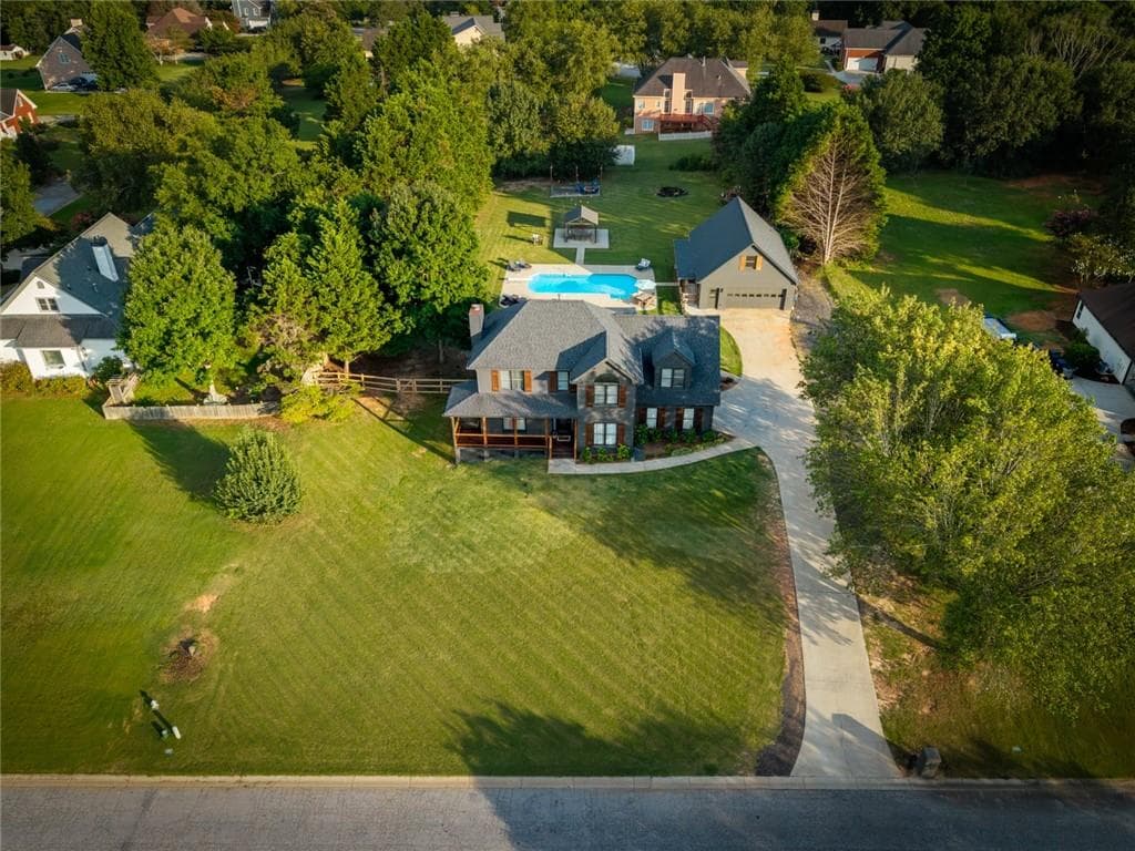 4 bedroom, 3 bathroom, 2,238 sq ft single family residence under contract at 1940 Harvest Way, Loganville, GA 30052 — photo 2