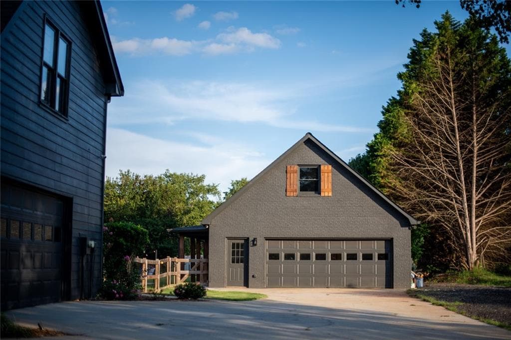 4 bedroom, 3 bathroom, 2,238 sq ft single family residence under contract at 1940 Harvest Way, Loganville, GA 30052 — photo 3
