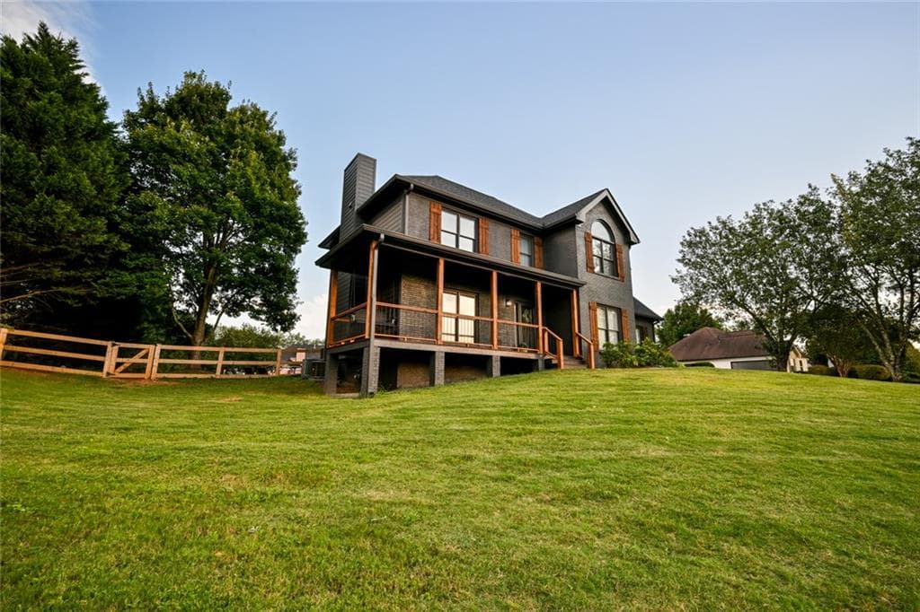 4 bedroom, 3 bathroom, 2,238 sq ft single family residence under contract at 1940 Harvest Way, Loganville, GA 30052 — photo 6