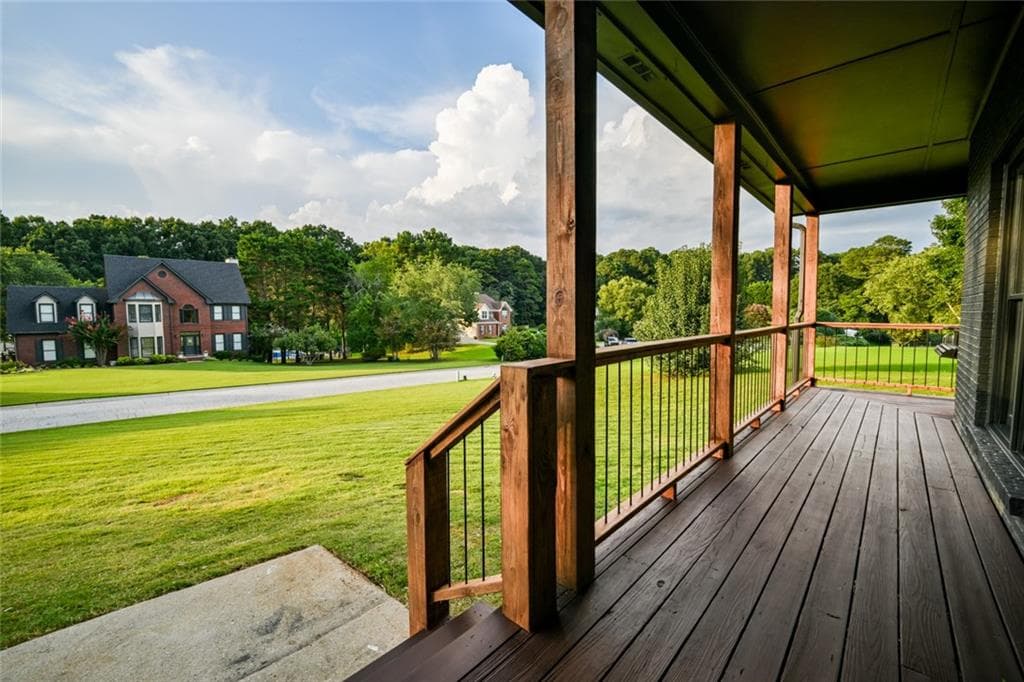 4 bedroom, 3 bathroom, 2,238 sq ft single family residence under contract at 1940 Harvest Way, Loganville, GA 30052 — photo 10