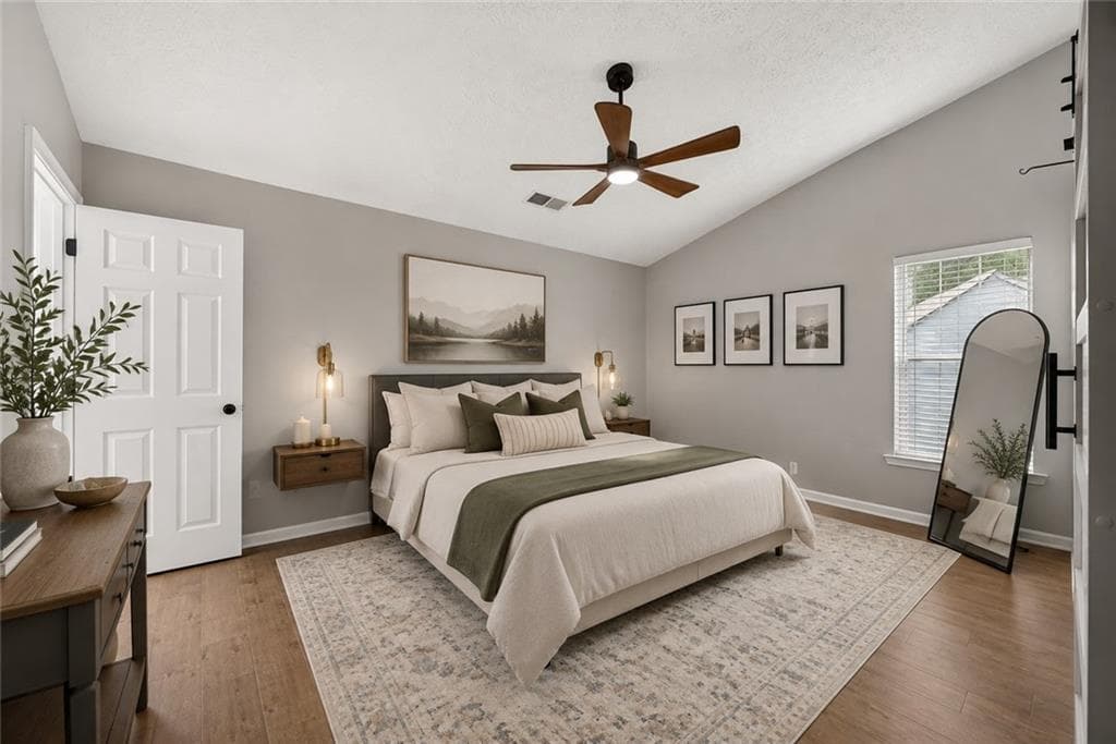3 bedroom, 3 bathroom, 2,041 sq ft single family residence for sale at 9899 Vista Circle, Union City, GA 30291 — photo 3