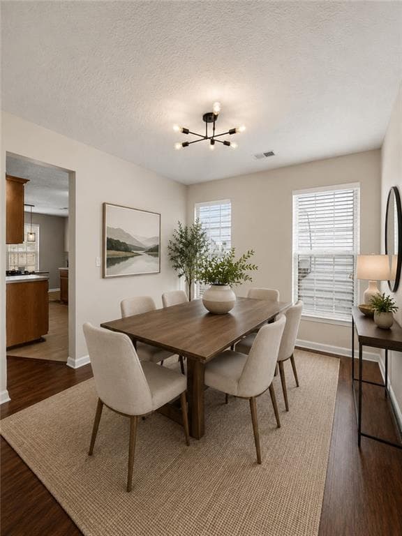 3 bedroom, 3 bathroom, 2,041 sq ft single family residence for sale at 9899 Vista Circle, Union City, GA 30291 — photo 6
