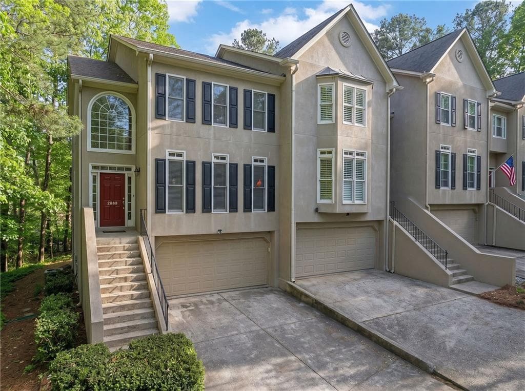 3 bedroom, 4 bathroom, 2,744 sq ft townhouse for sale at 2588 Oakwood Way, Smyrna, GA 30080 — photo 3