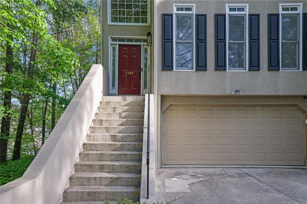 3 bedroom, 4 bathroom, 2,744 sq ft townhouse for sale at 2588 Oakwood Way, Smyrna, GA 30080 — photo 4