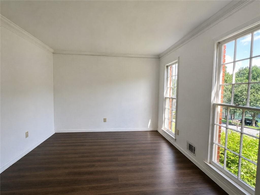 3 bedroom, 3 bathroom, 2,000 sq ft single family residence for rent at 2004 Tyler Trace, Lawrenceville, GA 30043 for $1,950 a month — photo 2