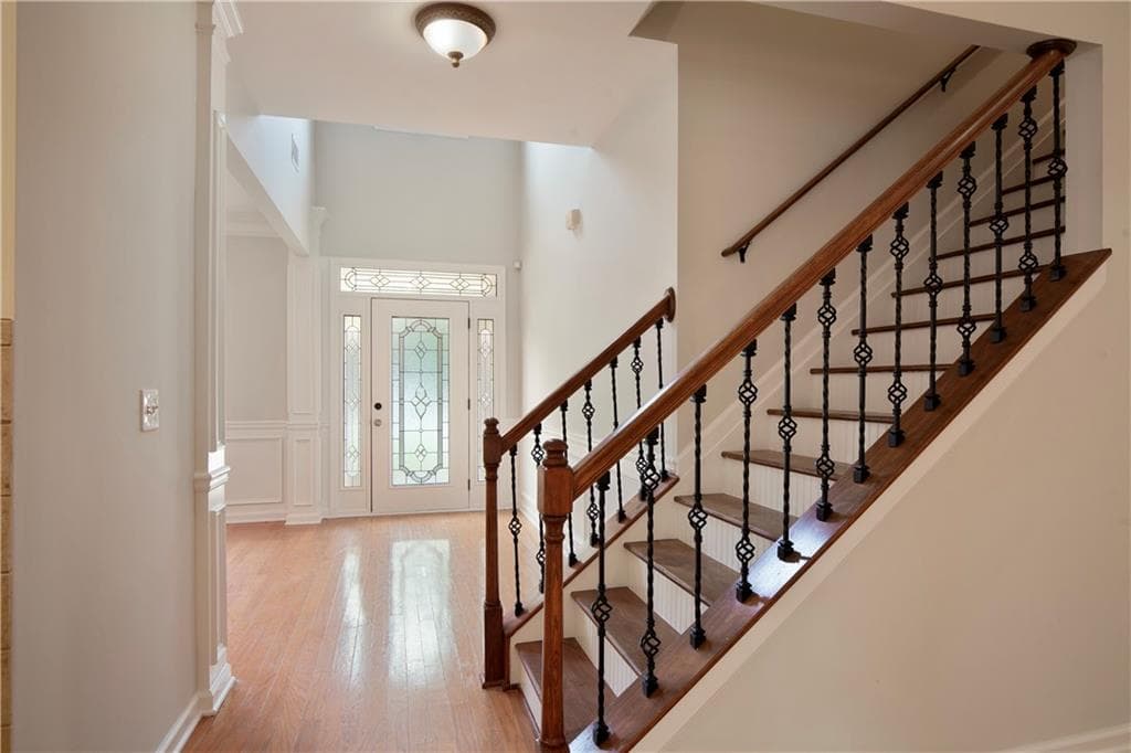 4 bedroom, 3 bathroom, 2,628 sq ft single family residence for sale at 3820 Devenwood Way, Buford, GA 30519 — photo 2