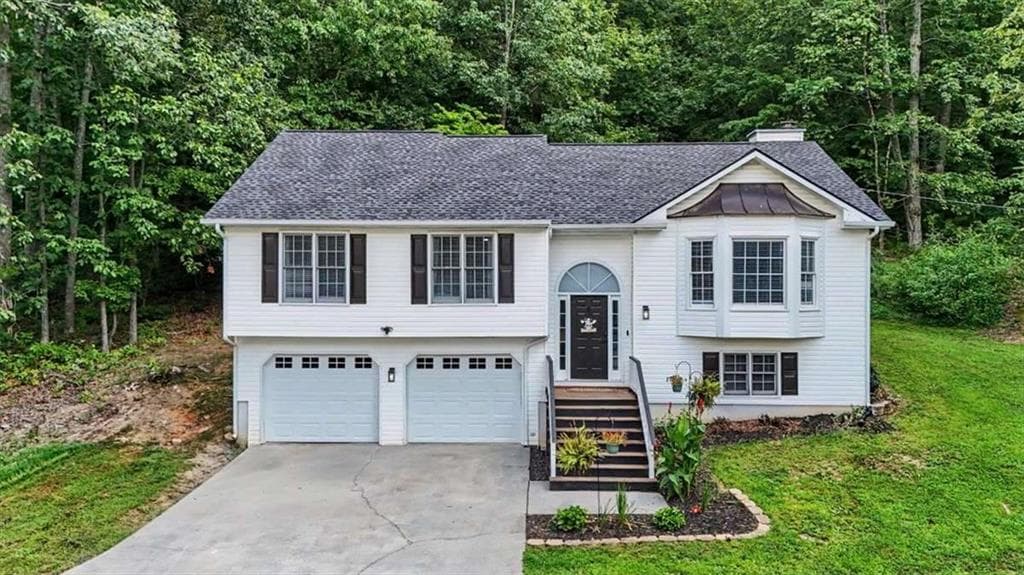 4 bedroom, 2 bathroom, 1,492 sq ft single family residence for sale at 58 Willow Bend Drive, Cartersville, GA 30121 — photo 2