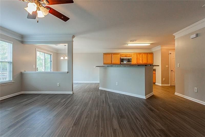 6 bedroom, 3 bathroom, 2,866 sq ft single family residence for rent at 3035 Whittier Way, Cumming, GA 30040 for $3,100 a month — photo 10