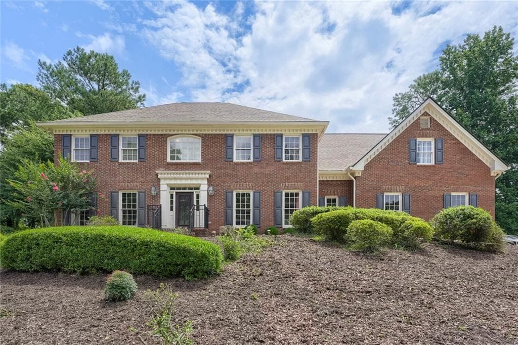 5 bedroom, 6 bathroom, 5,092 sq ft single family residence for sale at 3335 Arborwoods Drive, Johns Creek, GA 30022 — photo 2