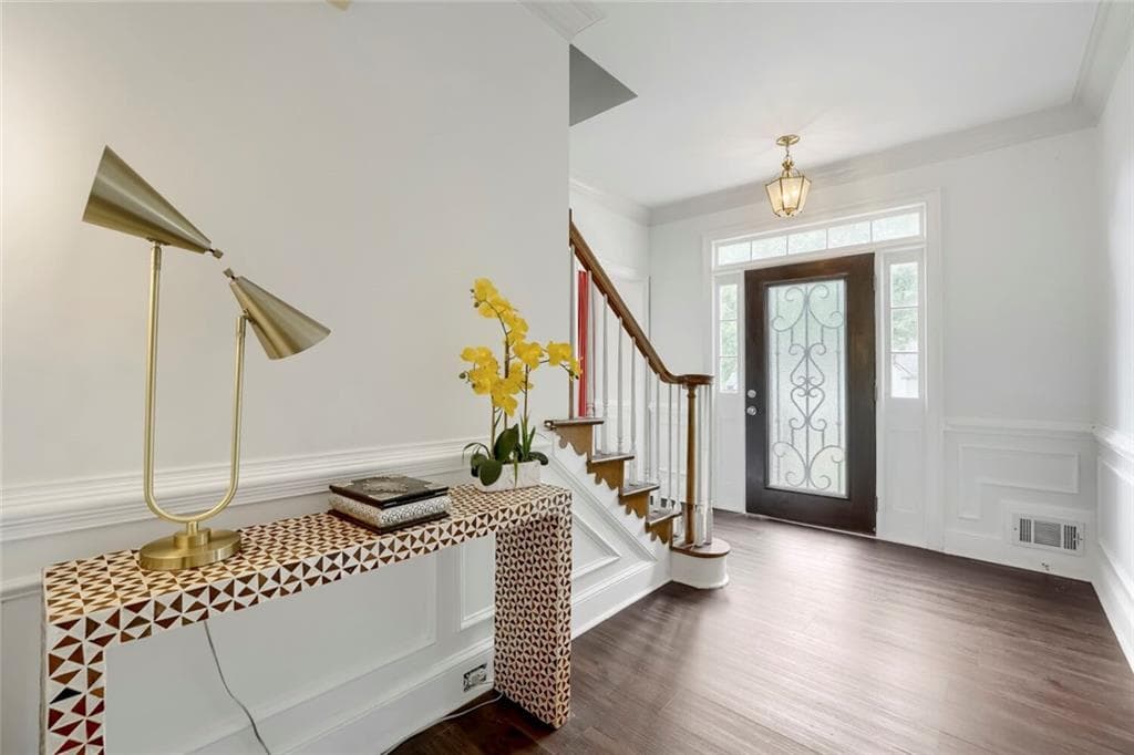 5 bedroom, 6 bathroom, 5,092 sq ft single family residence for sale at 3335 Arborwoods Drive, Johns Creek, GA 30022 — photo 4