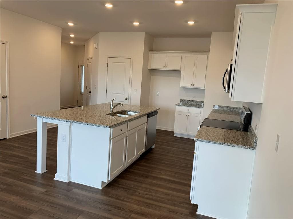 3 bedroom, 3 bathroom, 1,831 sq ft townhouse for rent at 162 Mission Boulevard, Pendergrass, GA 30567 for $2,000 a month — photo 5