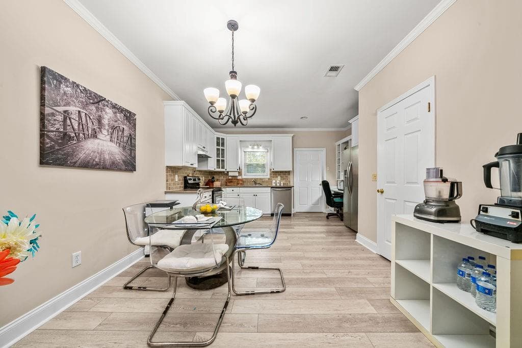 2 bedroom, 2 bathroom, 1,272 sq ft condominium under contract at 612 Manor Way, Cartersville, GA 30120 — photo 8