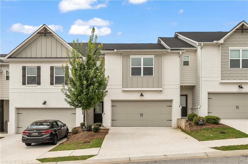 3 bedroom, 3 bathroom, 2,306 sq ft townhouse for rent at 1486 Fern Ridge Lane, Norcross, GA 30093 for $2,500 a month