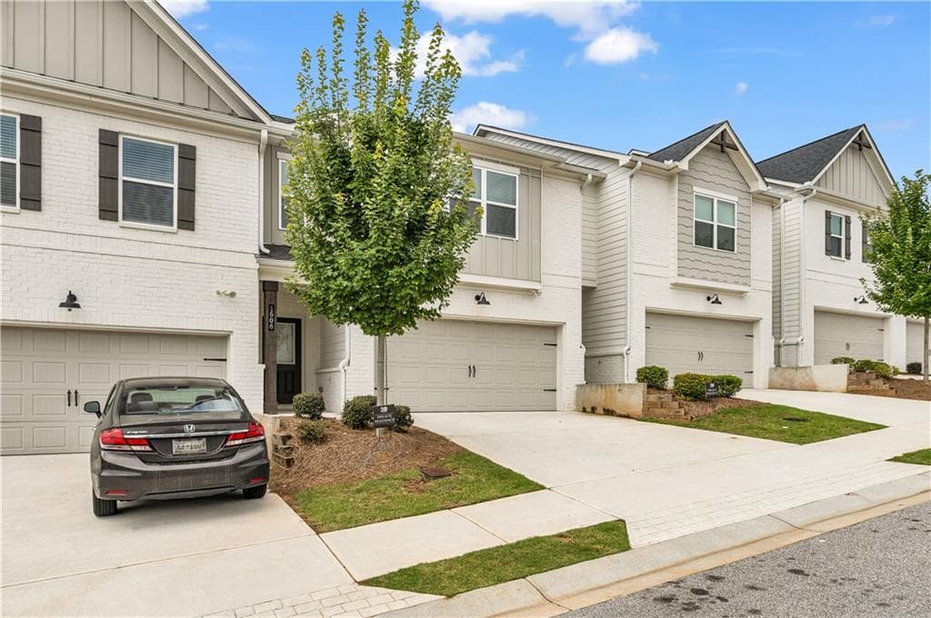 3 bedroom, 3 bathroom, 2,306 sq ft townhouse for rent at 1486 Fern Ridge Lane, Norcross, GA 30093 for $2,500 a month — photo 3