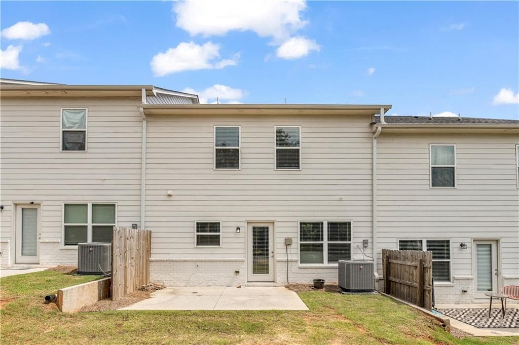 3 bedroom, 3 bathroom, 2,306 sq ft townhouse for rent at 1486 Fern Ridge Lane, Norcross, GA 30093 for $2,500 a month — photo 7