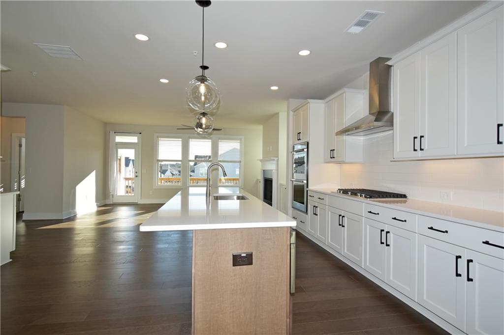3 bedroom, 4 bathroom, 2,628 sq ft townhouse for rent at 1208 Waterfall Court, Cumming, GA 30041 for $3,100 a month — photo 5