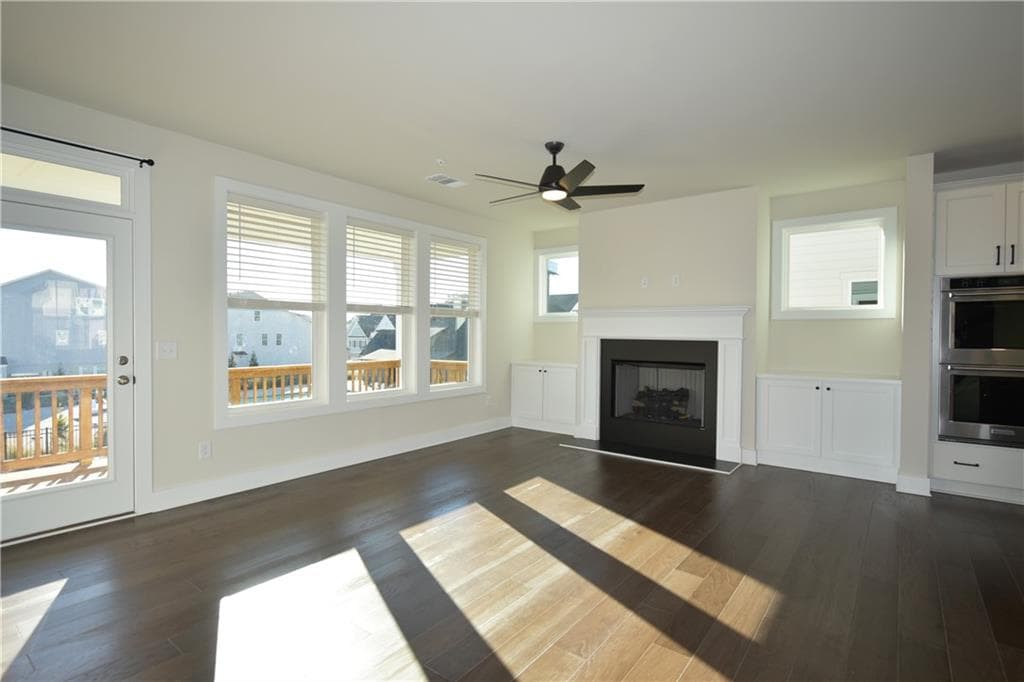 3 bedroom, 4 bathroom, 2,628 sq ft townhouse for rent at 1208 Waterfall Court, Cumming, GA 30041 for $3,100 a month — photo 8
