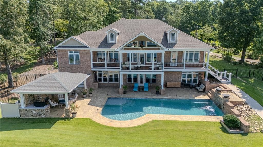 4 bedroom, 4 bathroom, 3,512 sq ft single family residence for sale at 118A Stephanie Lane, Milledgeville, GA 31061 — photo 2