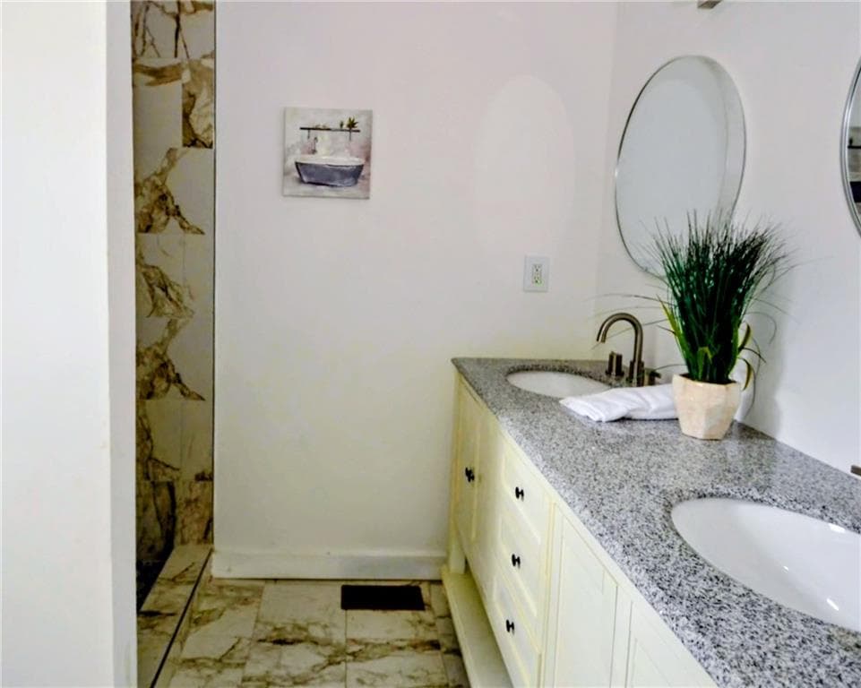 3 bedroom, 2 bathroom, 1,160 sq ft single family residence for rent at 1350 Kenilworth Drive, Atlanta, GA 30310 for $2,000 a month — photo 9