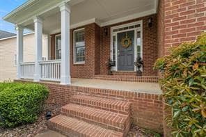 5 bedroom, 5 bathroom, 4,656 sq ft single family residence for rent at 3012 Salem Oak Way, Duluth, GA 30096 for $3,000 a month — photo 2