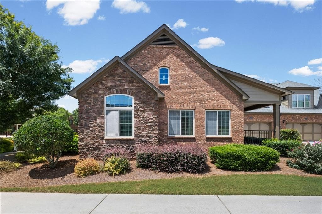 3 bedroom, 3 bathroom, 2,230 sq ft condominium for sale at 4206 Lanier Ridge Walk 504, Cumming, GA 30041 — photo 3