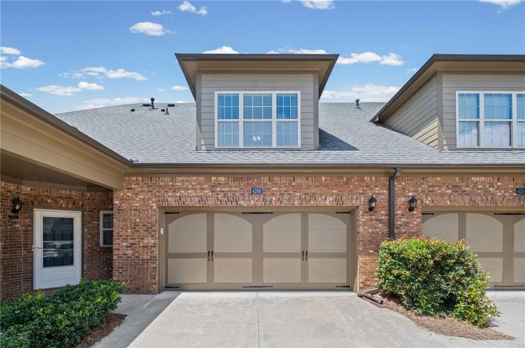 3 bedroom, 3 bathroom, 2,230 sq ft condominium for sale at 4206 Lanier Ridge Walk 504, Cumming, GA 30041 — photo 4