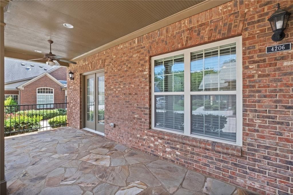 3 bedroom, 3 bathroom, 2,230 sq ft condominium for sale at 4206 Lanier Ridge Walk 504, Cumming, GA 30041 — photo 6