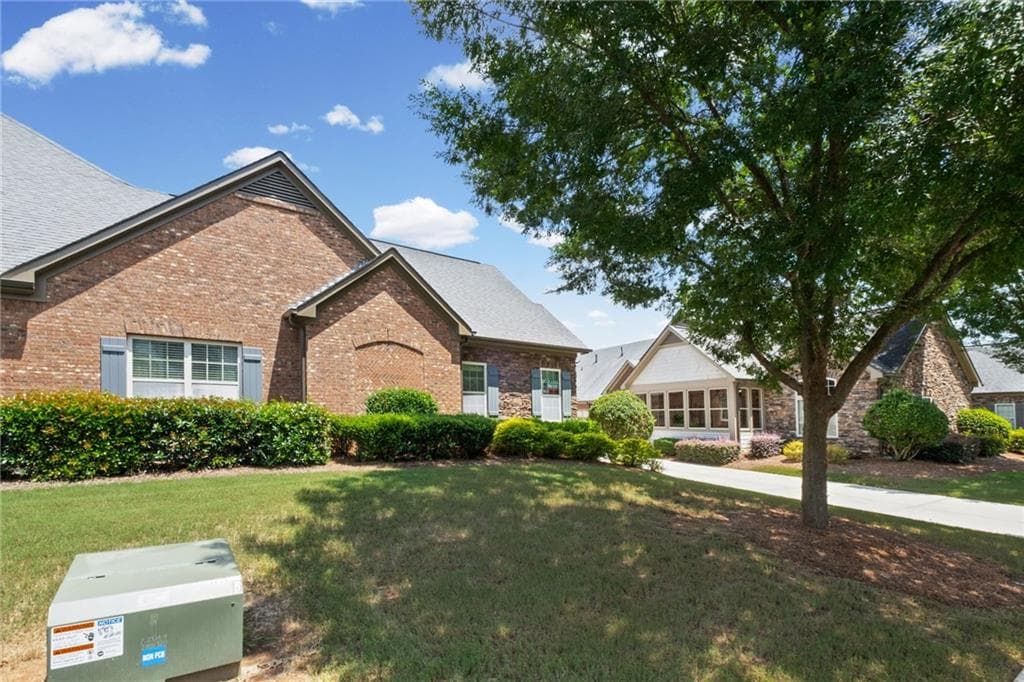 3 bedroom, 3 bathroom, 2,230 sq ft condominium for sale at 4206 Lanier Ridge Walk 504, Cumming, GA 30041 — photo 7