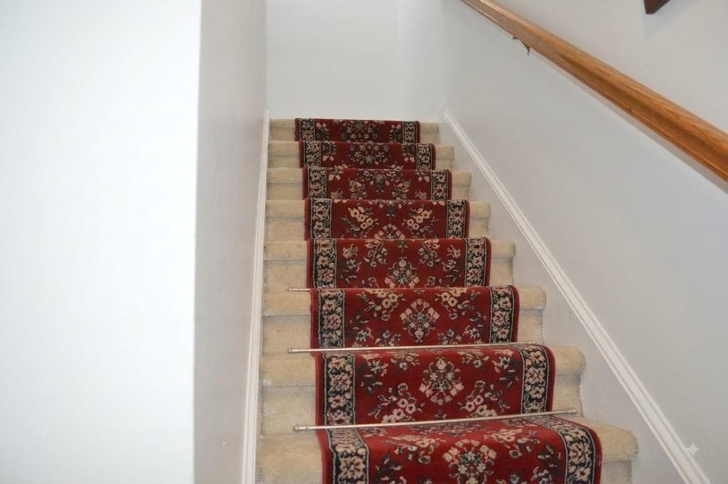 3 bedroom, 4 bathroom, 1,983 sq ft townhouse for sale at 1473 Knights Trail, Stone Mountain, GA 30083 — photo 2