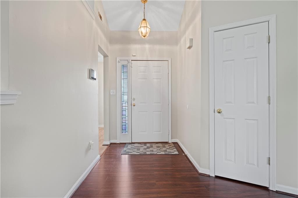 3 bedroom, 2 bathroom, 1,291 sq ft single family residence under contract at 7001 Kingston Lane, Mcdonough, GA 30253 — photo 5