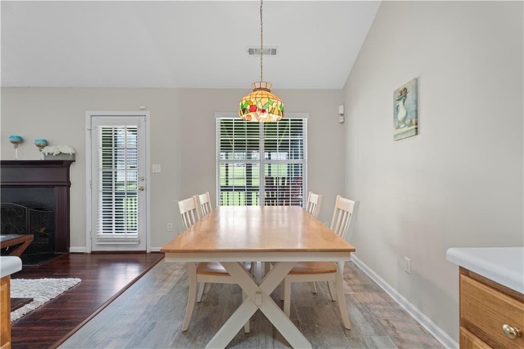 3 bedroom, 2 bathroom, 1,291 sq ft single family residence under contract at 7001 Kingston Lane, Mcdonough, GA 30253 — photo 10