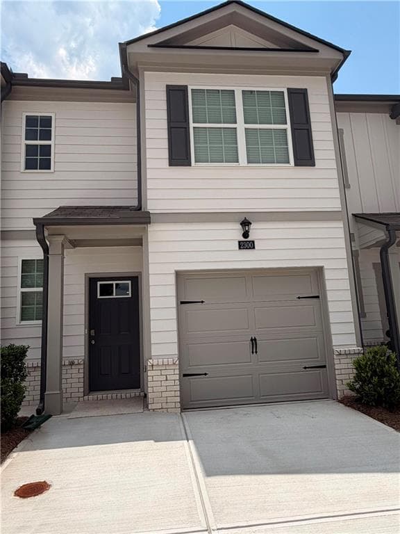 3 bedroom, 3 bathroom townhouse for rent at 2300 Jamin Bend #26, Lithonia, GA 30058 for $2,350 a month — photo 1 of 19
