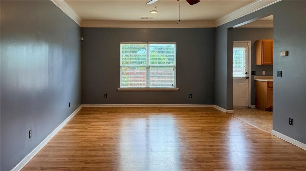 3 bedroom, 3 bathroom, 1,556 sq ft single family residence under contract at 2416 Black Forest Drive, Conyers, GA 30012 — photo 5