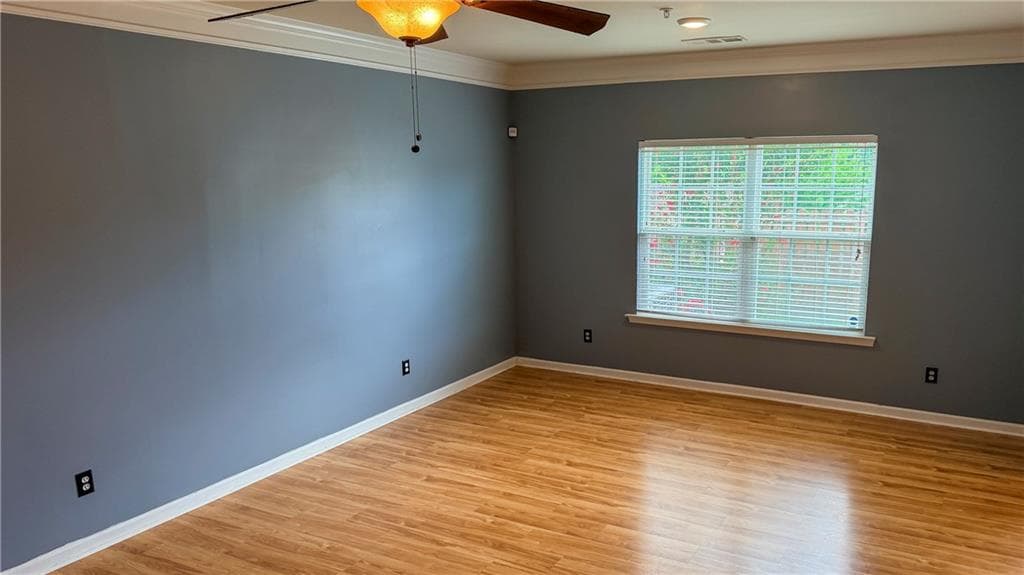 3 bedroom, 3 bathroom, 1,556 sq ft single family residence under contract at 2416 Black Forest Drive, Conyers, GA 30012 — photo 7