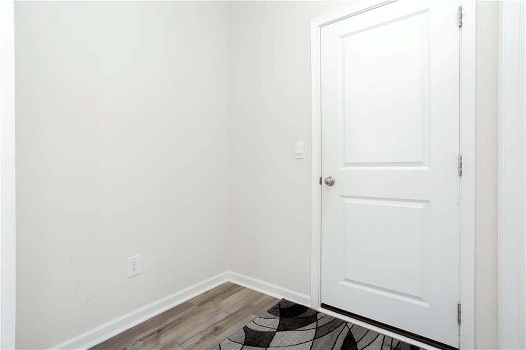 4 bedroom, 3 bathroom, 2,557 sq ft single family residence for rent at 607 Runnel Drive, Woodstock, GA 30188 for $3,050 a month — photo 9