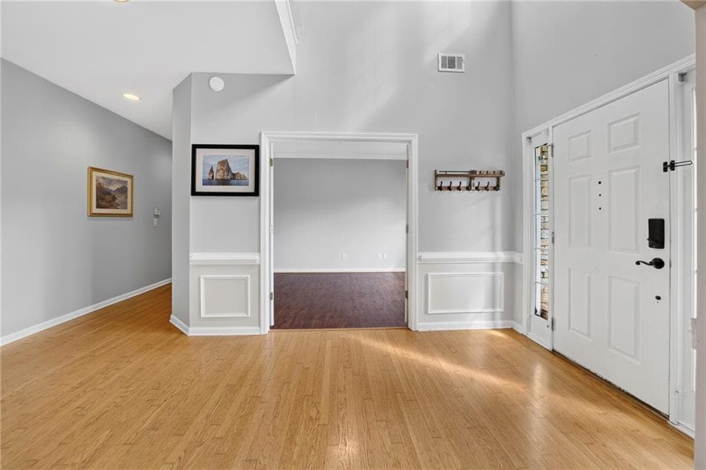 5 bedroom, 4 bathroom, 3,893 sq ft single family residence for sale at 2828 Autumn Ridge Lane, Lawrenceville, GA 30044 — photo 6