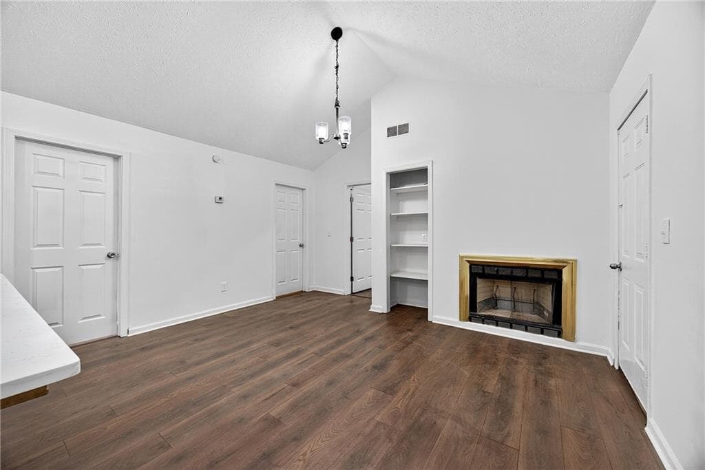 3 bedroom, 2 bathroom, 1,314 sq ft single family residence for sale at 633 Sandys Lane, Atlanta, GA 30354 — photo 4