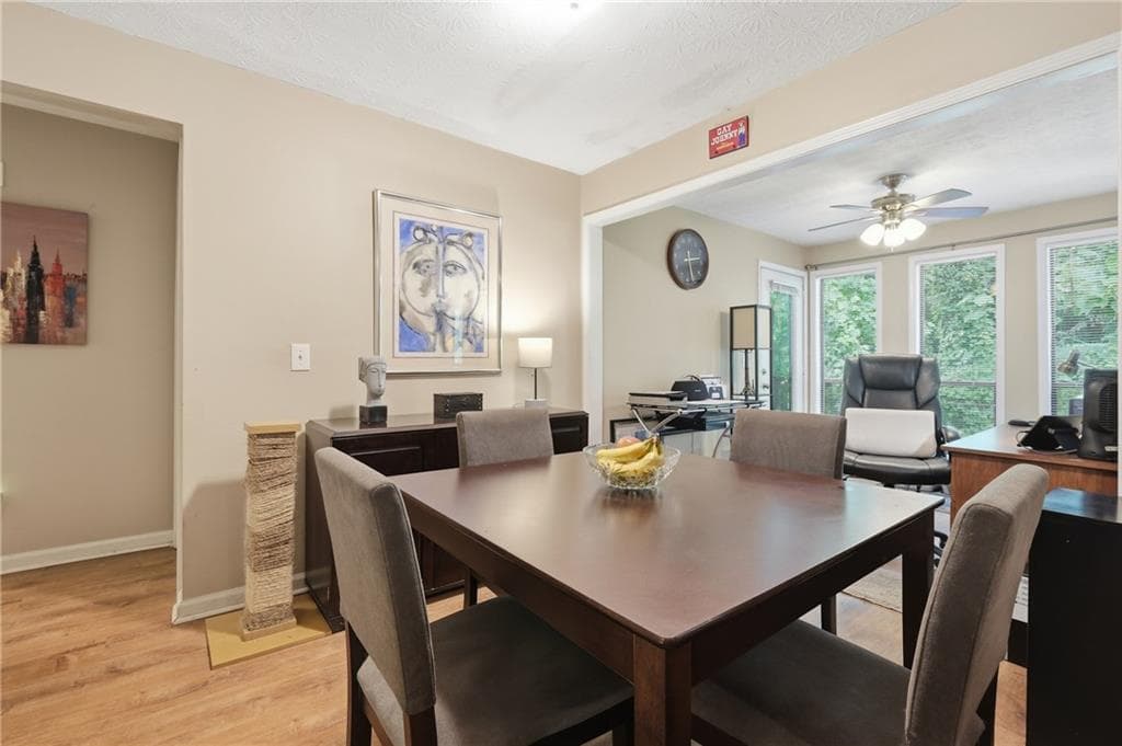 2 bedroom, 2 bathroom, 1,182 sq ft condominium for sale at 4012 Woodridge Way, Tucker, GA 30084 — photo 8