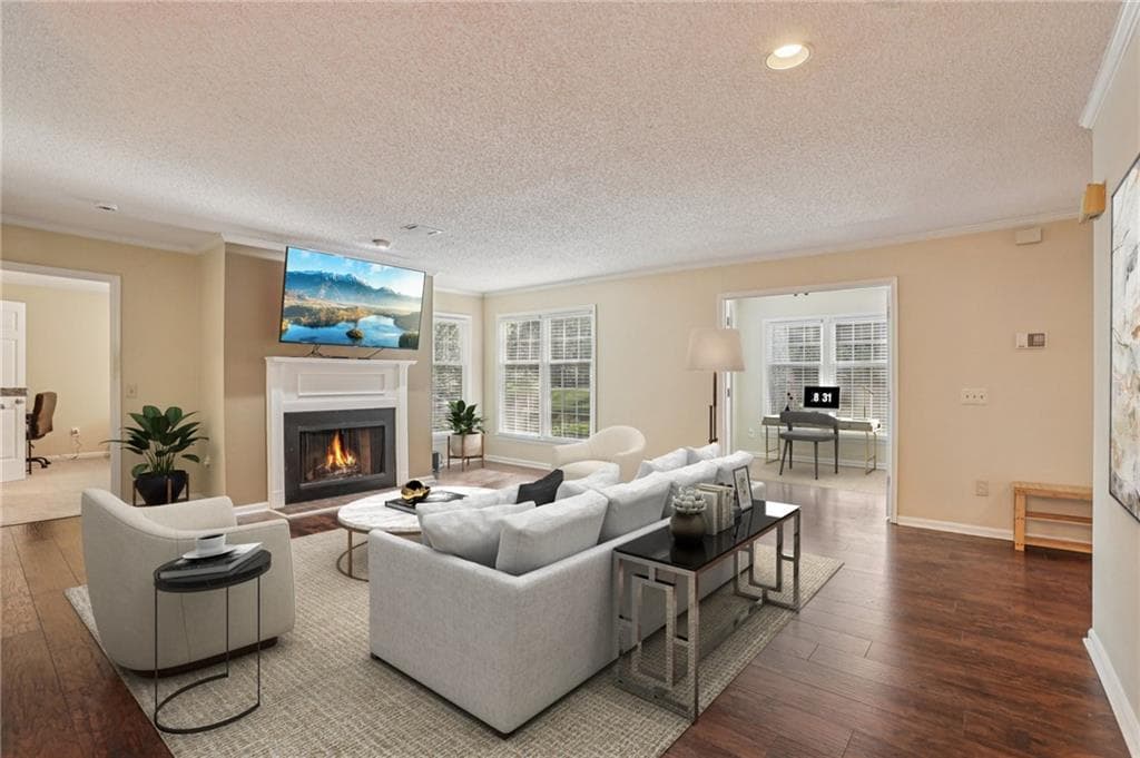 2 bedroom, 2 bathroom, 1,404 sq ft condominium for sale at 208 Bainbridge Drive, Sandy Springs, GA 30327 — photo 3