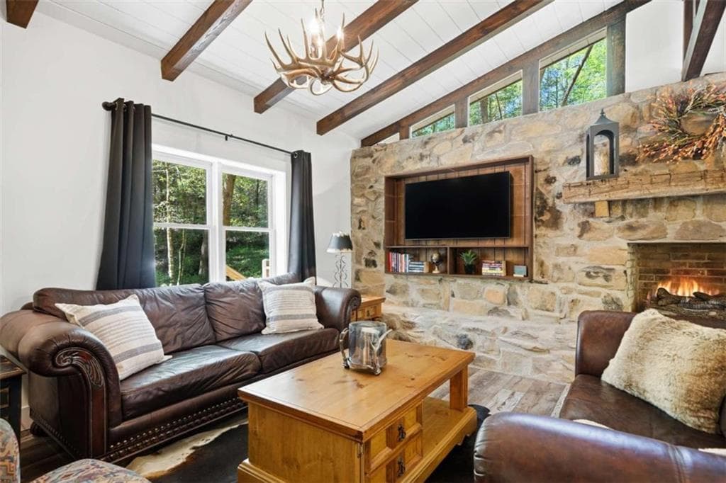 2 bedroom, 1 bathroom, 960 sq ft single family residence for sale at 10758 Chatsworth Highway, Ellijay, GA 30540 — photo 4