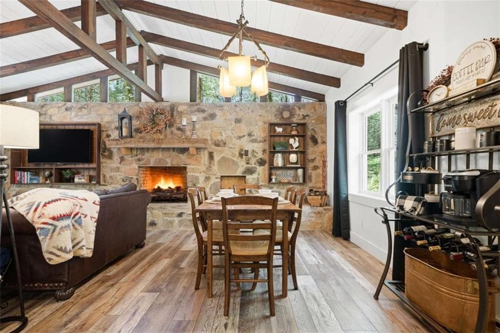 2 bedroom, 1 bathroom, 960 sq ft single family residence for sale at 10758 Chatsworth Highway, Ellijay, GA 30540 — photo 7